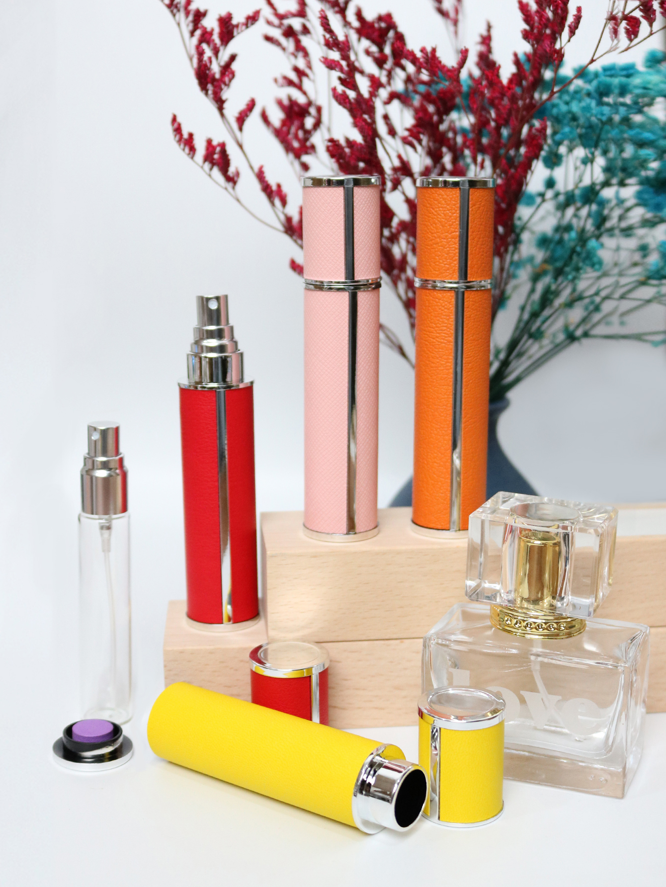 10ml luxury leather wrapped gl - огляд і ціна Luxury Skincare Samples