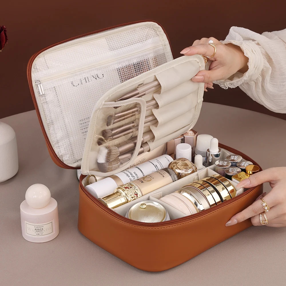 Large Capaci Women's Travel Es - огляд і ціна Luxury Skincare Essential