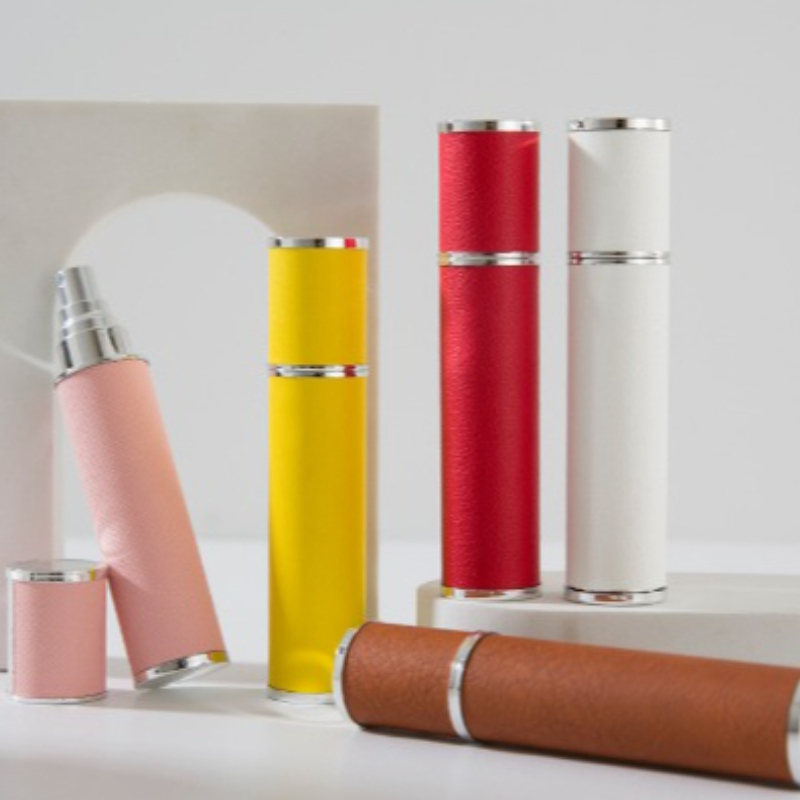 Luxury Leather Wrapped 10ml Gl - огляд і ціна Luxury Skincare Samples